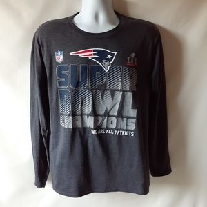 New England Patriots men's gray long-sleeve shirt